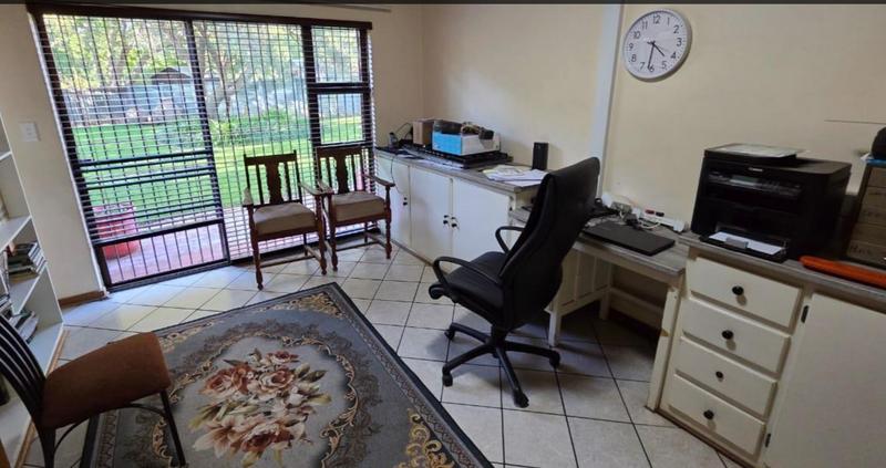 4 Bedroom Property for Sale in Langenhovenpark Free State